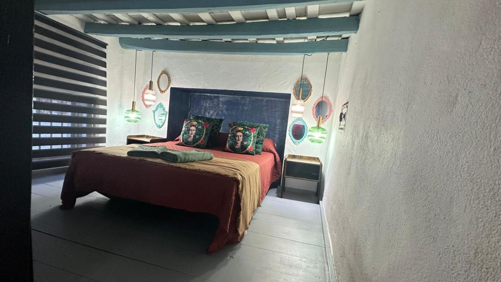 Livingtarifa Warhol